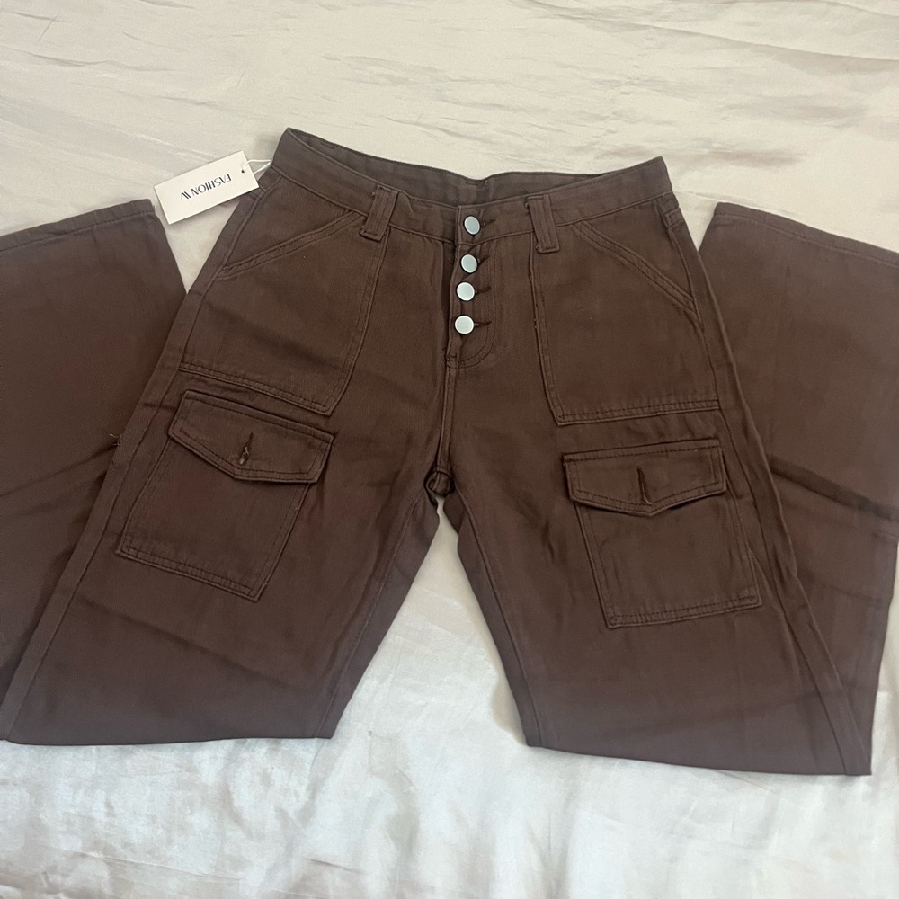 Baggy Brown Cargos